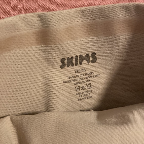 Set of 3 Skims high waist “control” sculpting thongs (2- xxs/xs) (1 s/m) - Picture 3 of 5